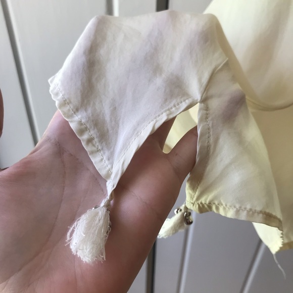 Silk Embroidered blouse 📿 - Picture 4 of 5